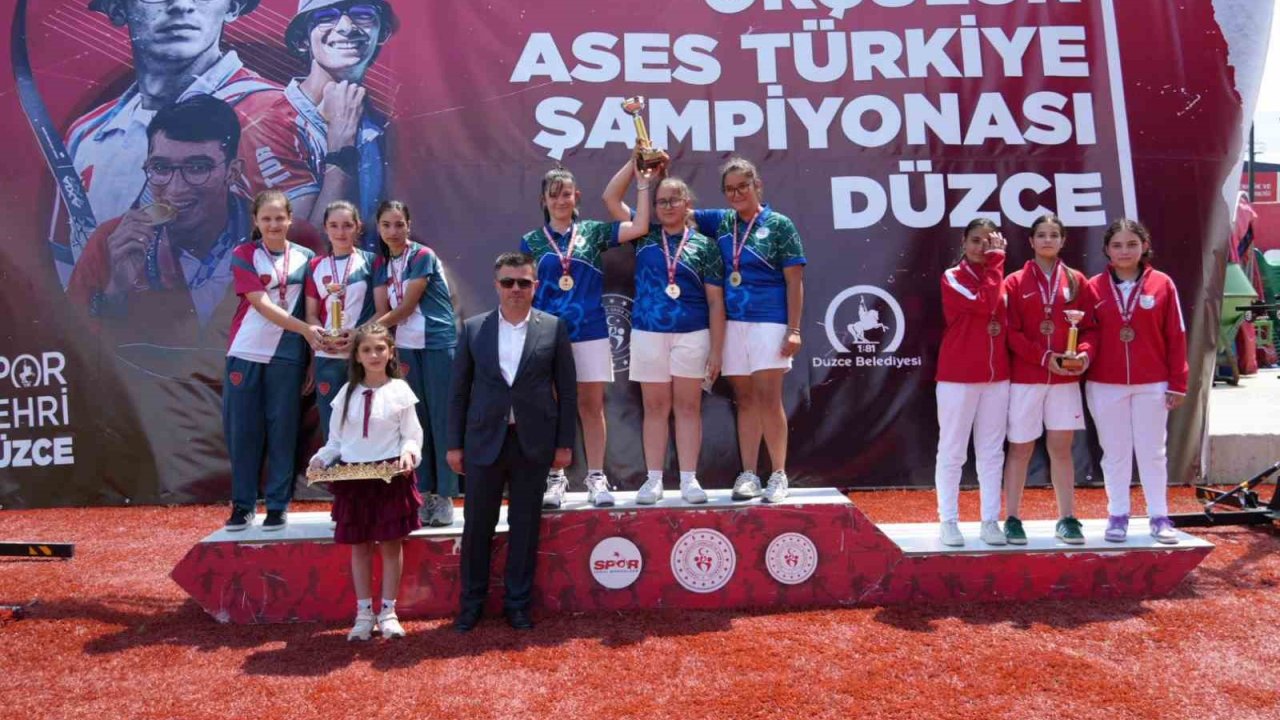 Düzce’de Okçuluk Şöleni İlk Gün Müsabakaları Sona Erdi