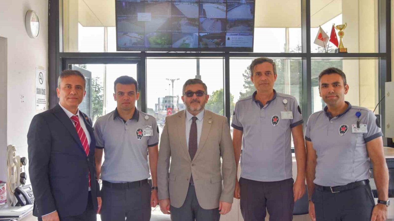 Rektör Kaplancıklı, güvenlik görevlileriyle bir araya geldi