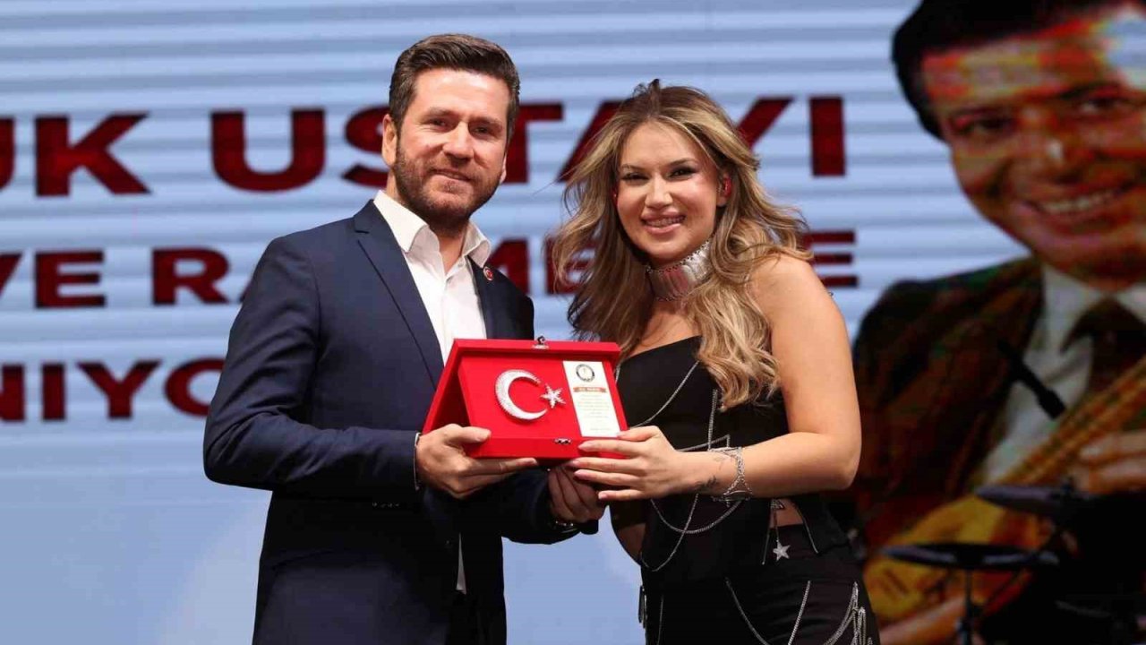 Kızılcabölük Festivalinde 50 kazan keşkek vatandaşlara dağıtıldı