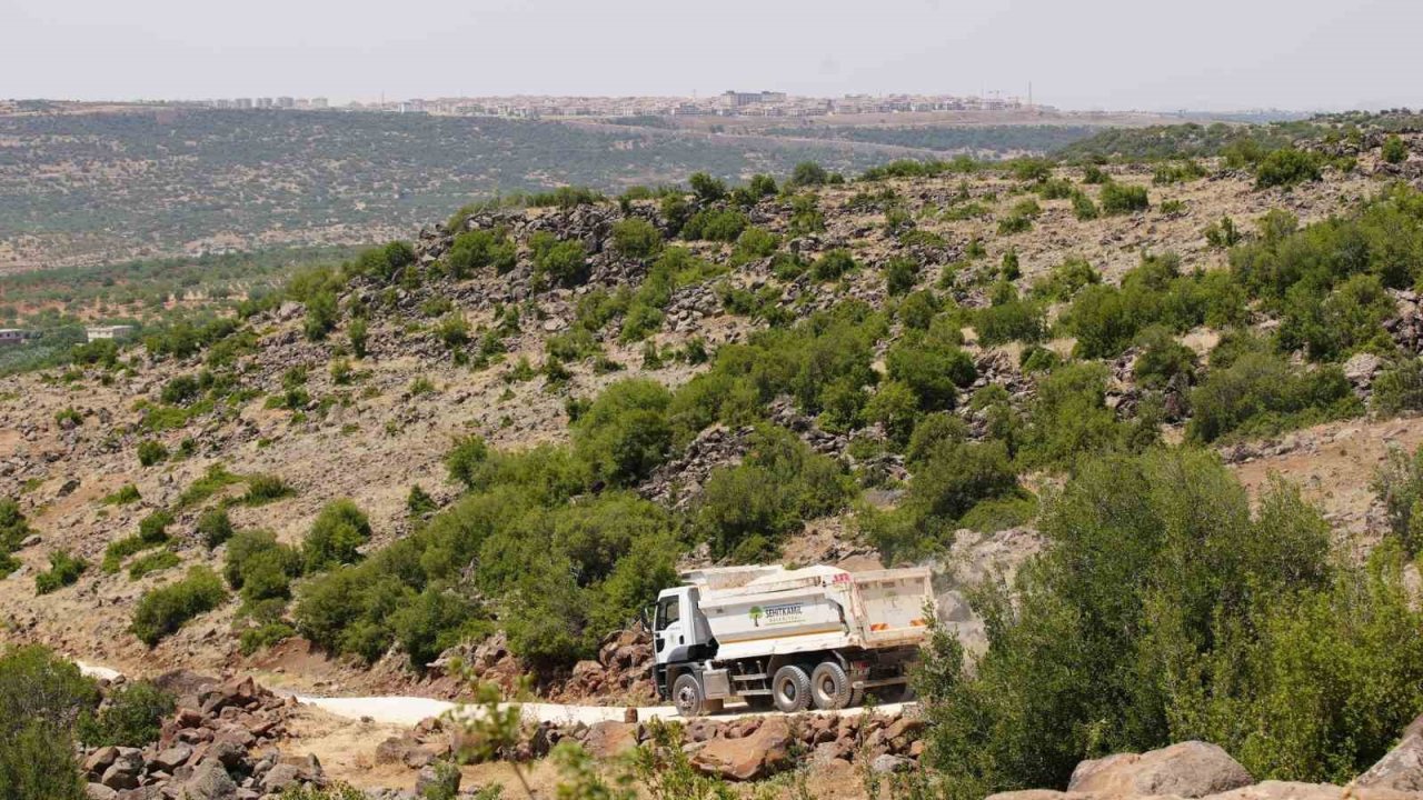 Yalangoz Mahallesi yıllardır beklediği yola kavuştu