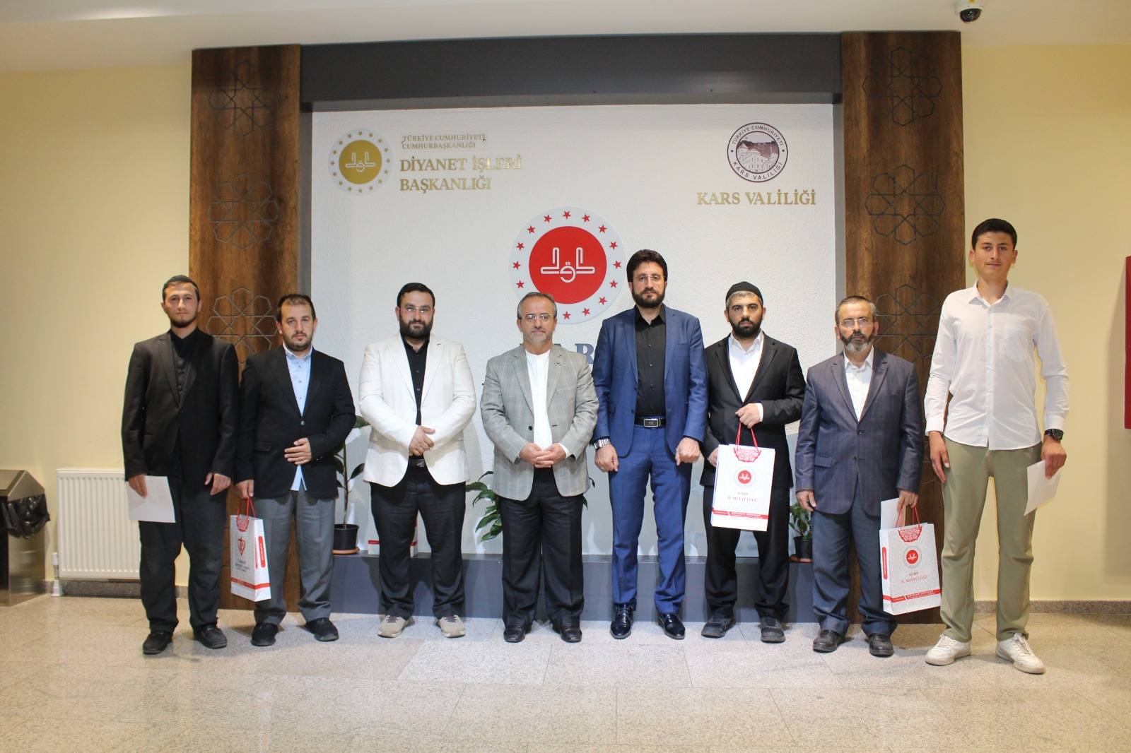 Kars'ta Din görevlilerine ''Hatim'' teşekkür belgesi!