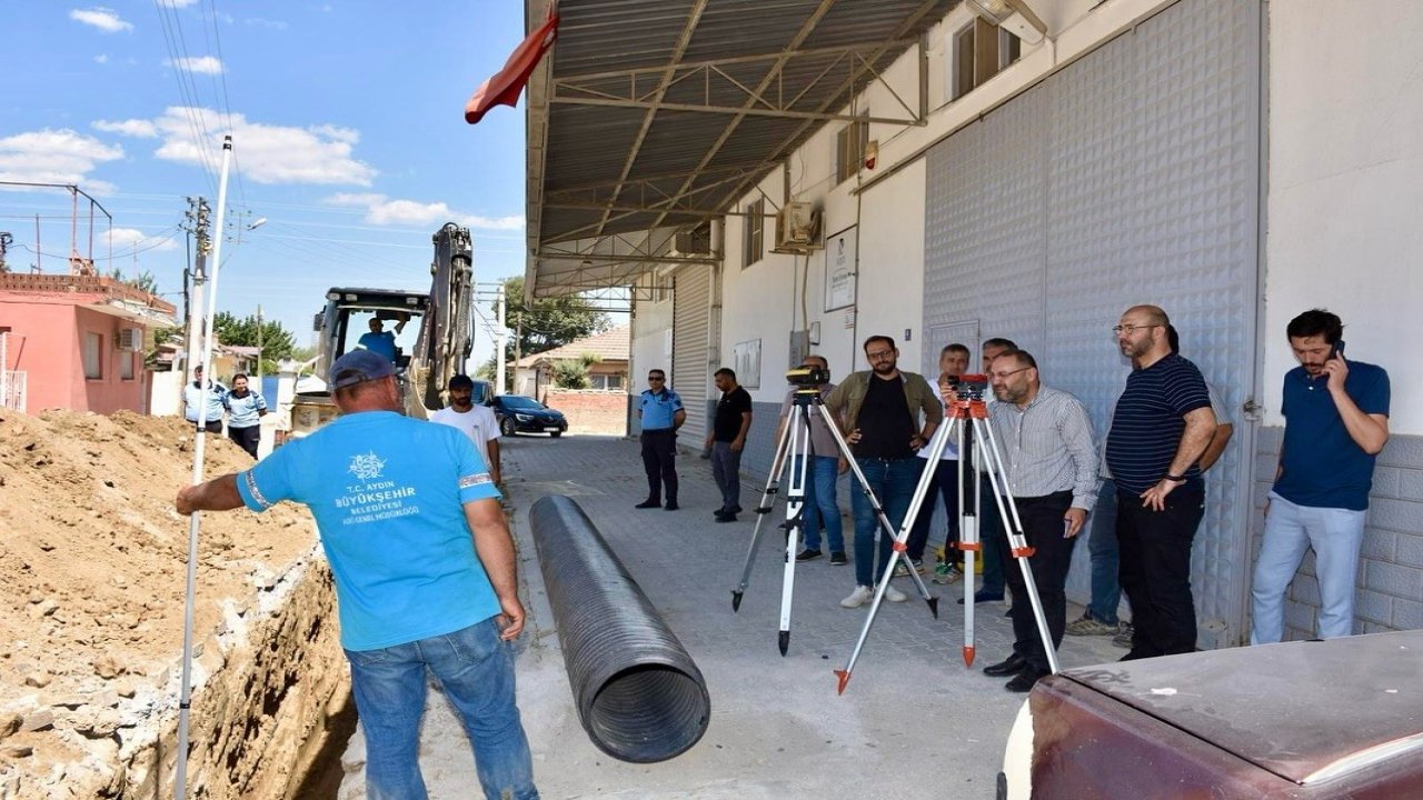 Germencik’te yağmur suyu altyapı çalışmaları sürüyor