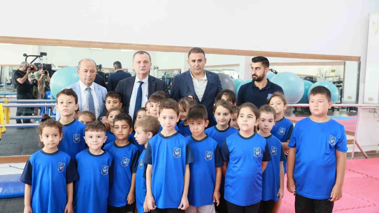 Yunusemre’de yaz spor okulu açılışı yapıldı