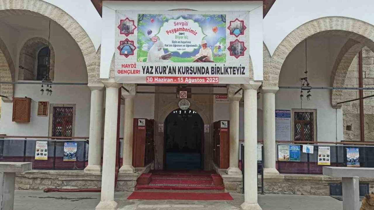 Devrek’te 263 cami ve Kur’an kursunda 2 bin 400 öğrenciye dini eğitim