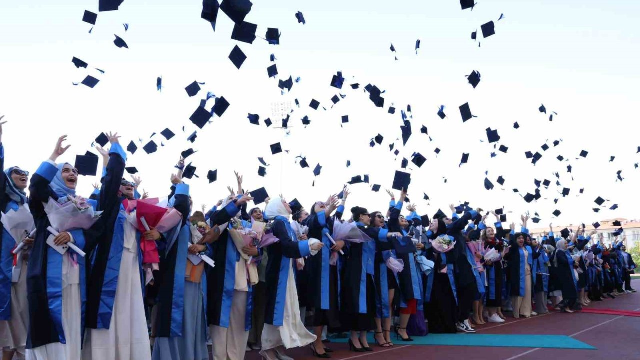 Hayata uğurladılar