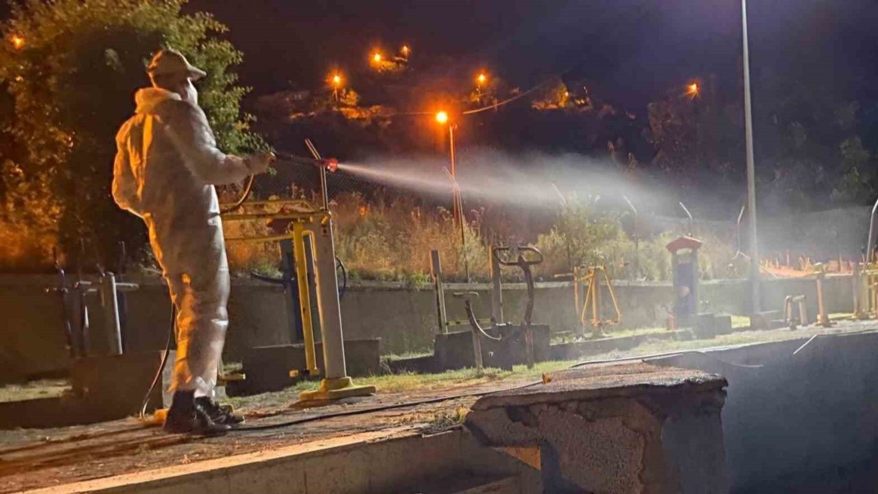 Tunceli’de kene ve zararlı parazitlere karşı etkin mücadele sürüyor