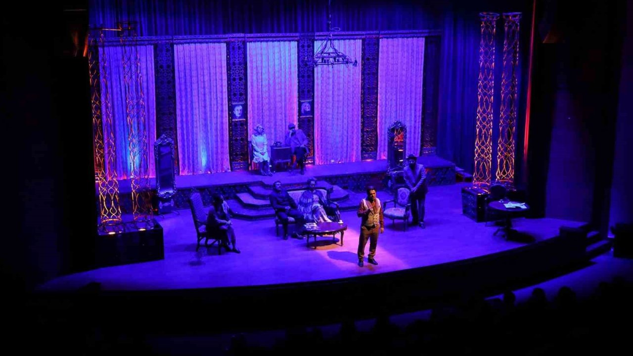 Sakarya’da tiyatroya büyük ilgi