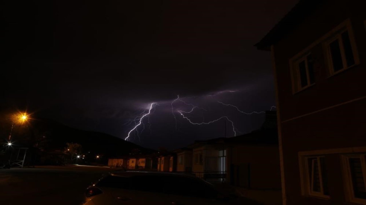 Bayburt’ta gök gürültülü kuvvetli sağanak yağış bekleniyor