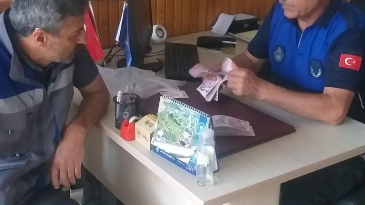 Ankara’da ATM’de bulunan 40 bin lira sahibine teslim edildi