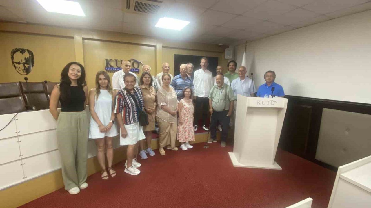 Kuşadası’nda Türk Kültürü Konferansı yoğun ilgi gördü