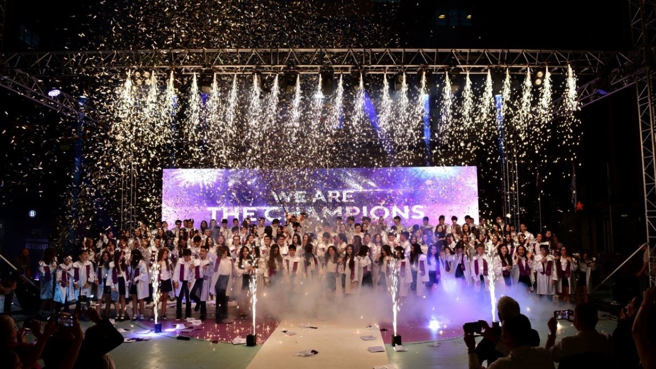 Şahinkaya’da Unutulmaz mezuniyet coşkusu