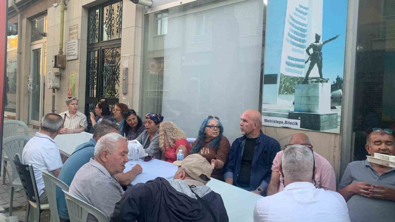 Eskişehir’de yaşayan Bileciklilerden ‘Aşure İkramı’