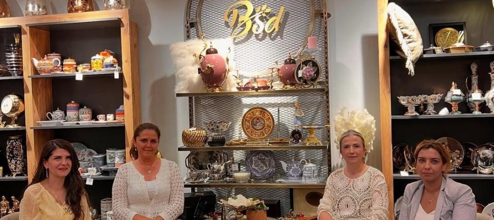 Kuşadası Kadın Girişimciler Kurulu Başkan Hibeti Zeytin'den ziyaret