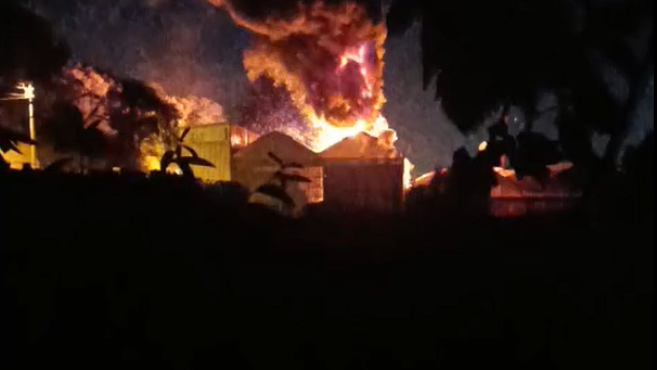 Yalova’da tarım işletmesinde yangın: 1 itfaiyeci yaralandı, 1’i de dumandan etkilendi