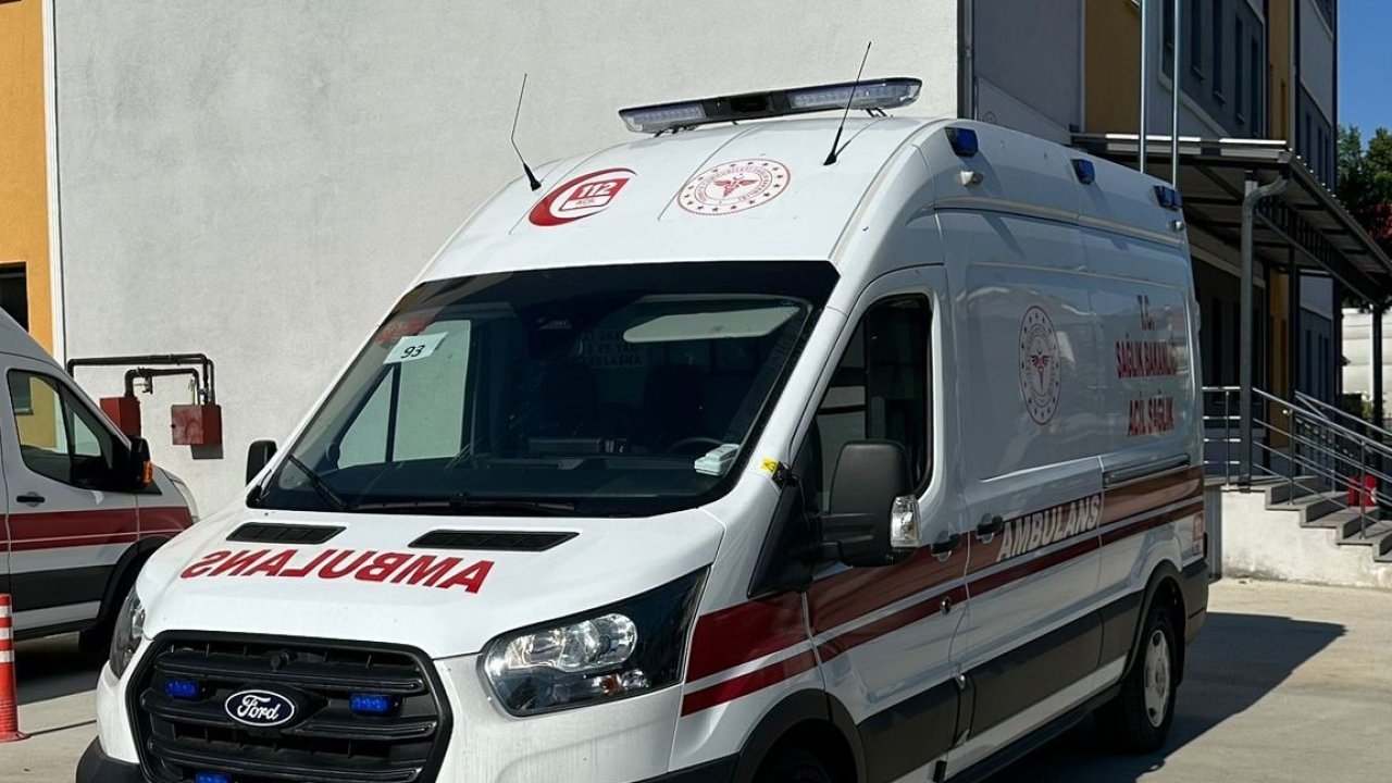 Düzce’ye yeni tam donanımlı ambulans tahsis edildi