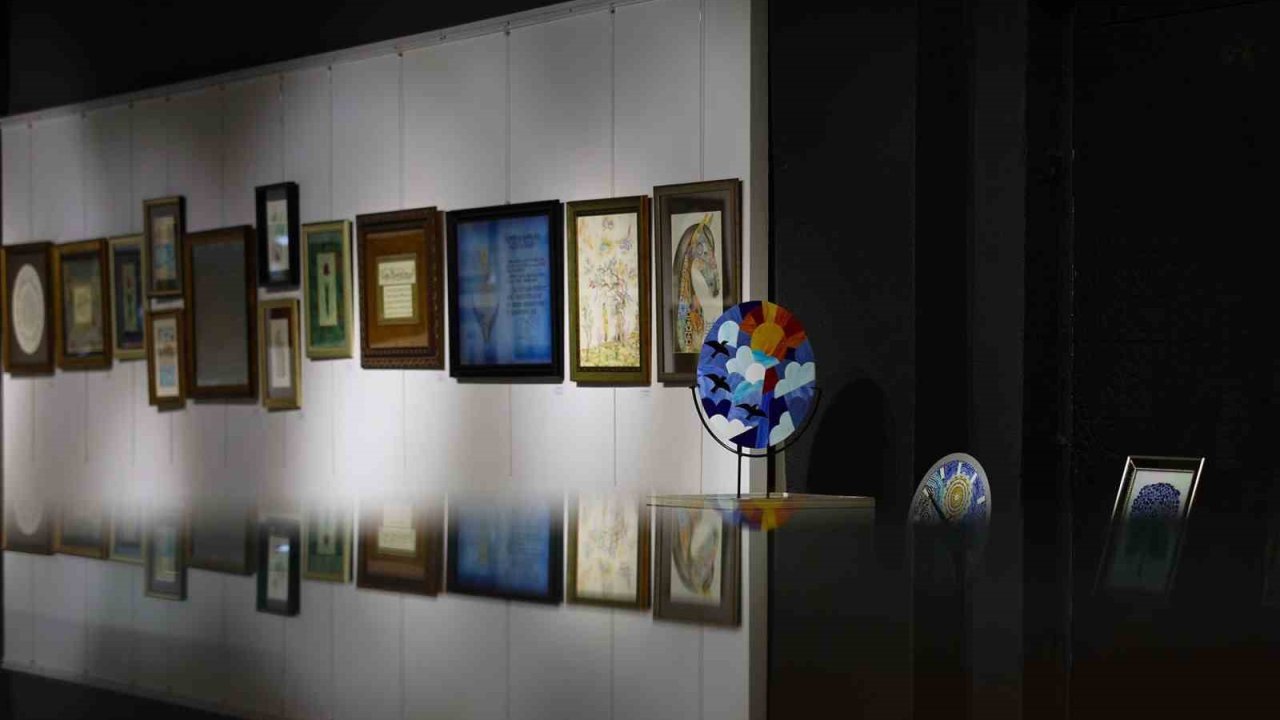 Sakarya Büyükşehir’in sanatçılarından şölen gibi sergi