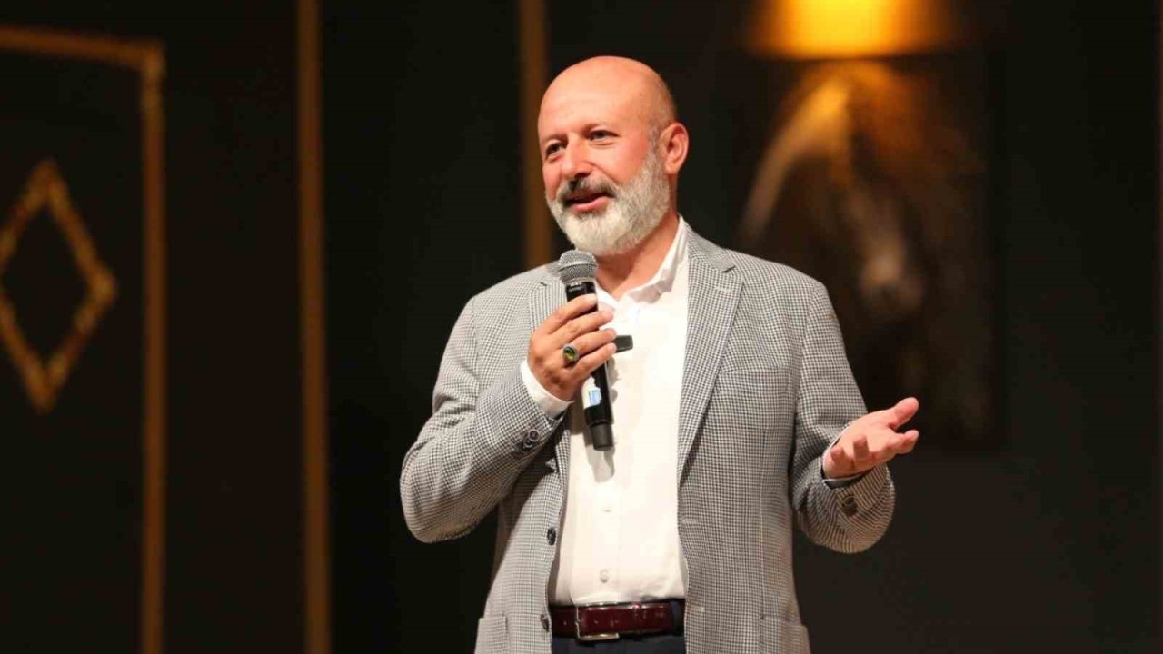 Başkan Çolakbayrakdar: "Sıra dışı, farklı hizmetlerle vatandaşımızın yanındayız"