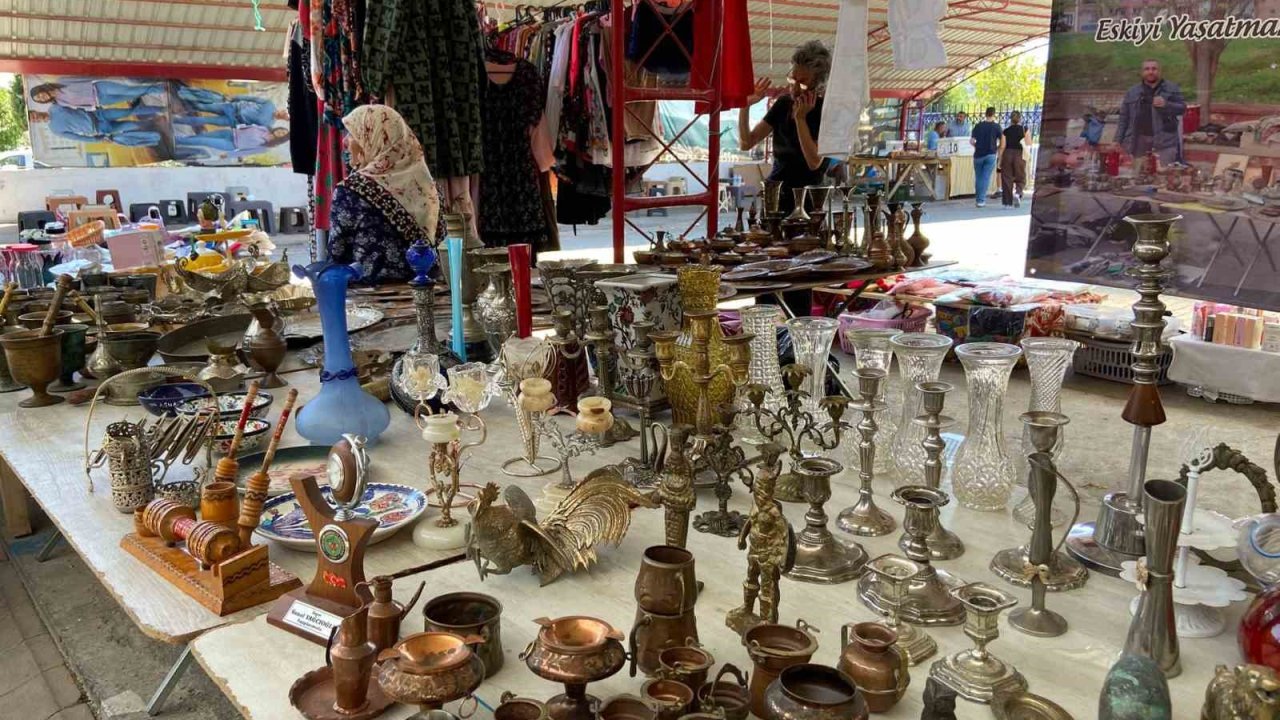 Eski eşyaların buluşma noktası: Efekent Bit Pazarı