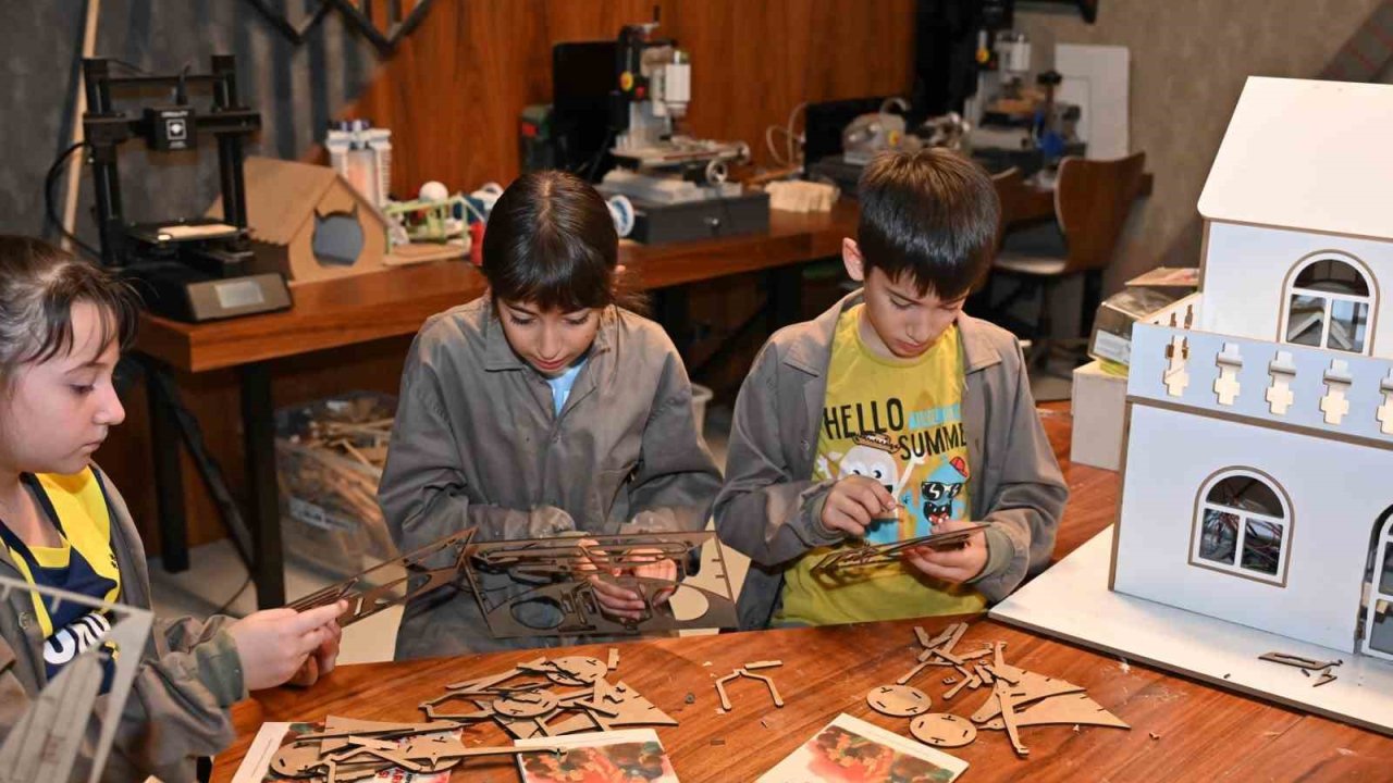 Kepez’den çocuklara bilim dolu tatil fırsatı