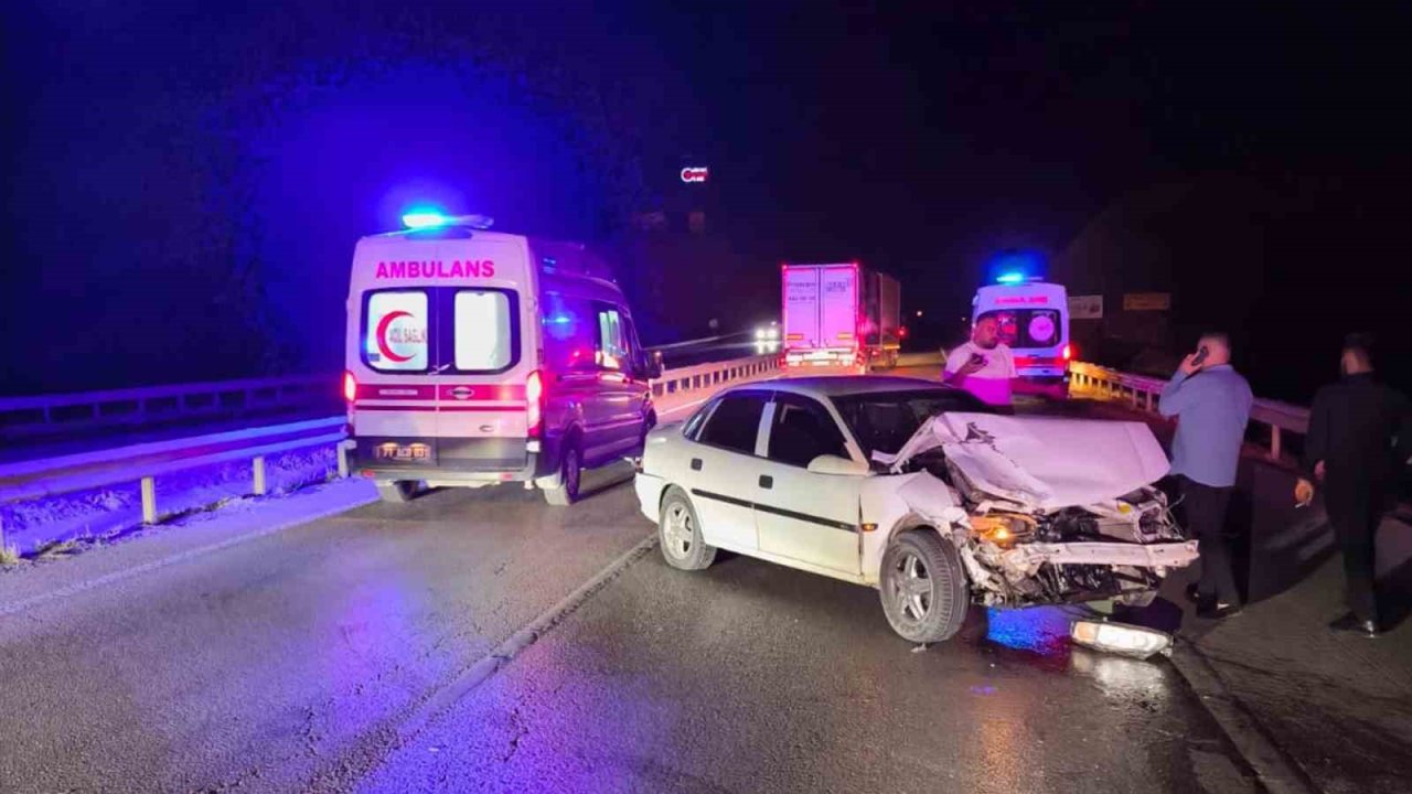 Kırıkkale’de iki otomobil çarpıştı: 4 yaralı