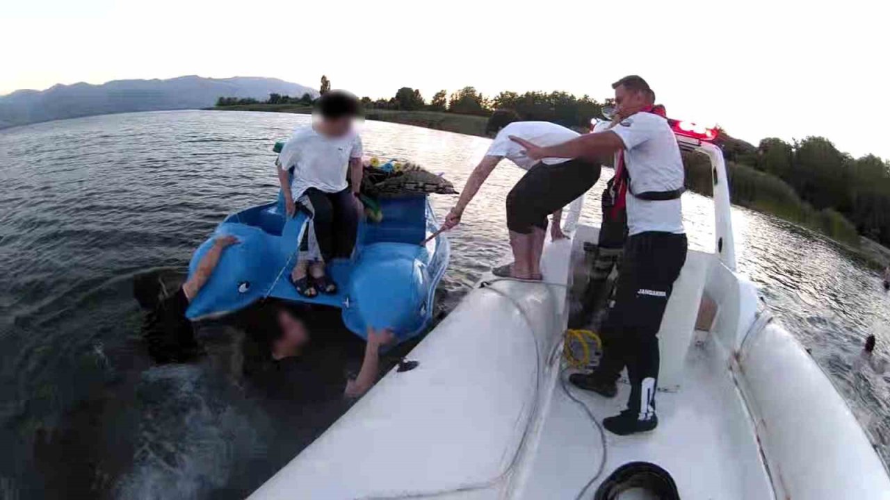 Jandarma zamana karşı yarıştı: 4 farklı olay, 17 hayat kurtarıldı