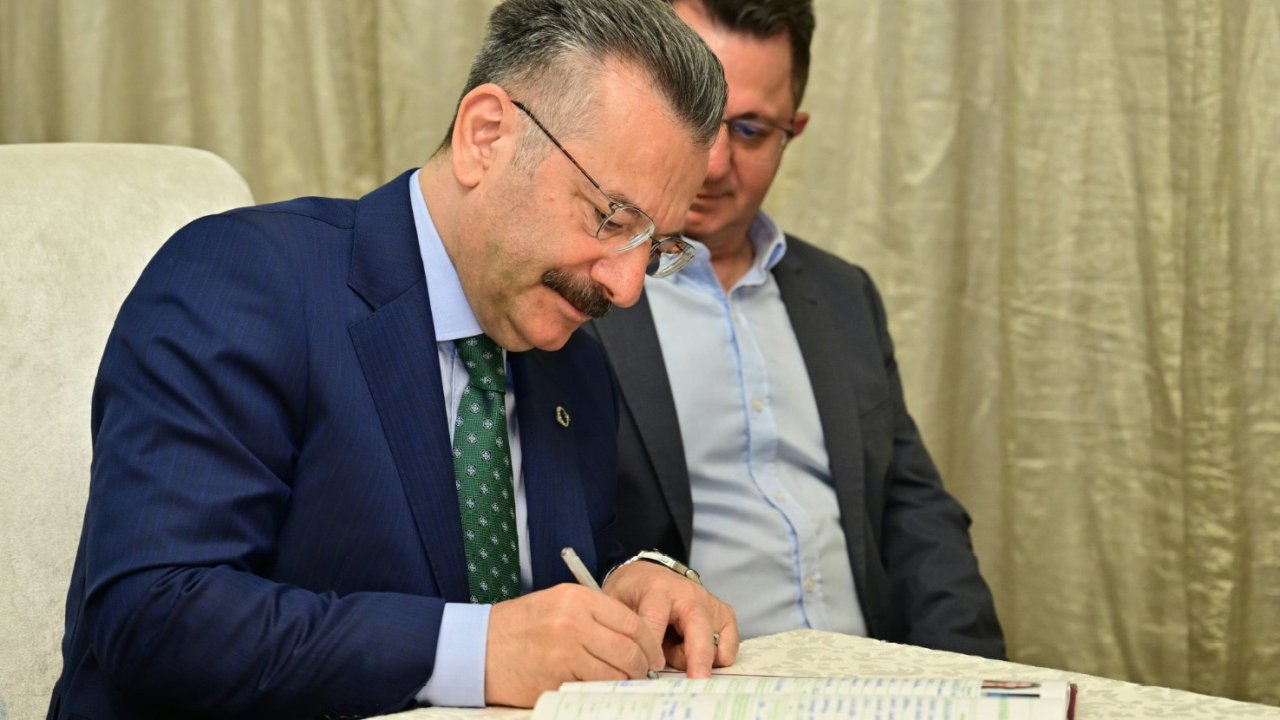 Vali Aksoy, polis memurunun kızının nikah şahidi oldu