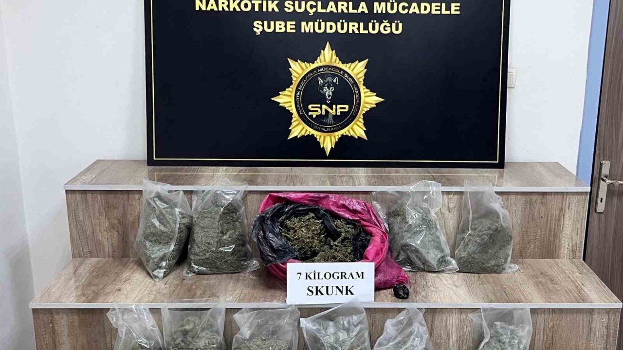 Siverek’te 7 kilo skunk ele geçirildi, 3 gözaltı