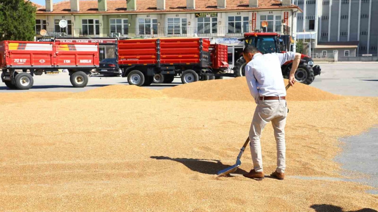 Ticaret borsasında yeni sezon başladı: İlk mahsuller satışa sunuldu