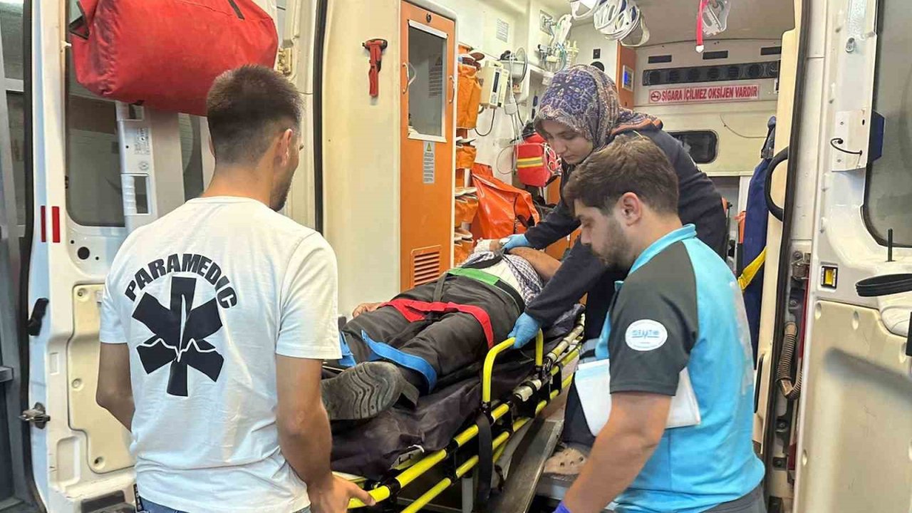 Devrilen motosikletin sürücüsü yaralandı