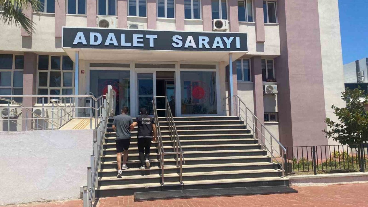 Uslanmayan uyuşturucu satıcısı 4 bin sentetik hapla yine yakalandı