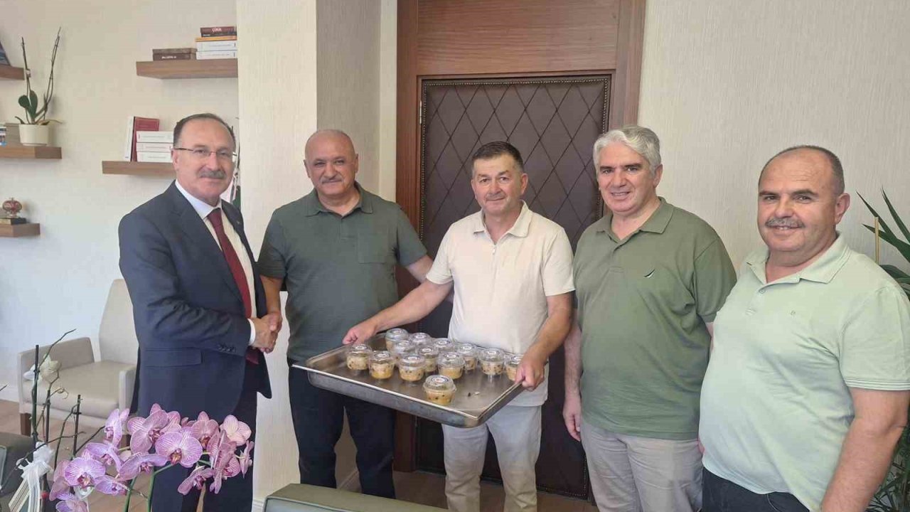 Antalya’da eğitimciler aşure geleneğinde buluştu