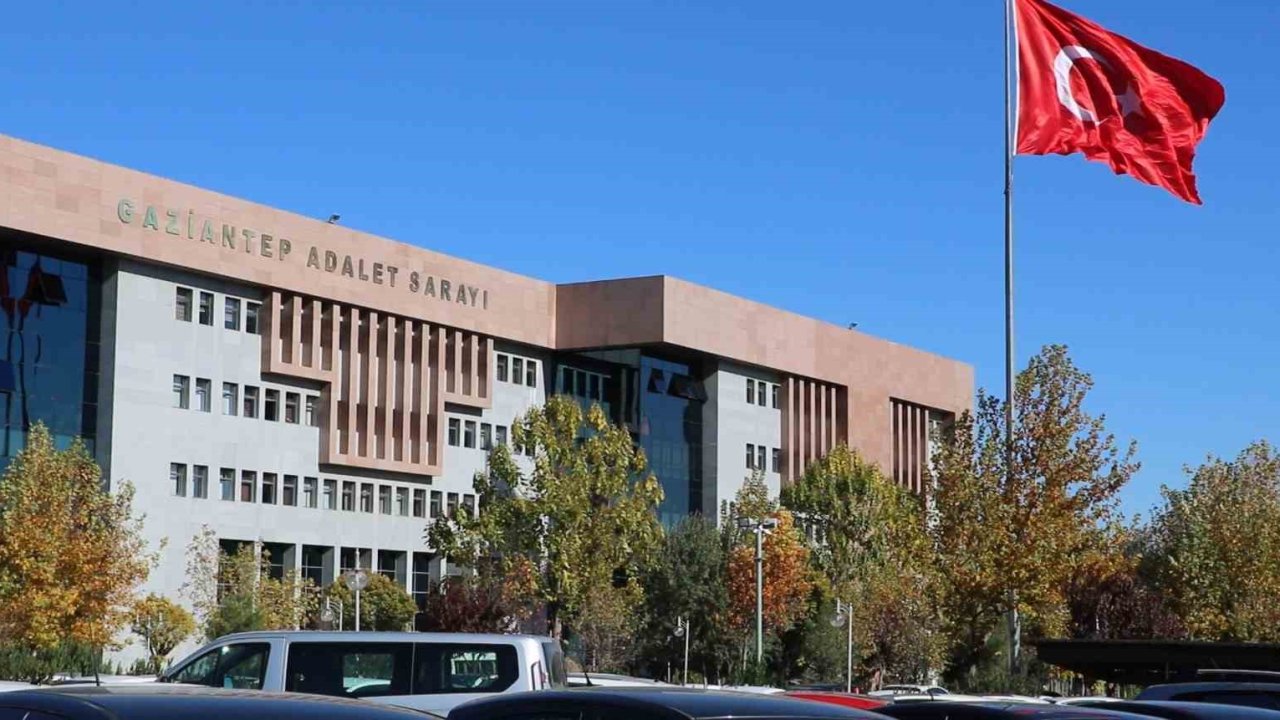 "Yoksa sana da sıkarım" tehdidiyle cinayete ortaklık iddiası