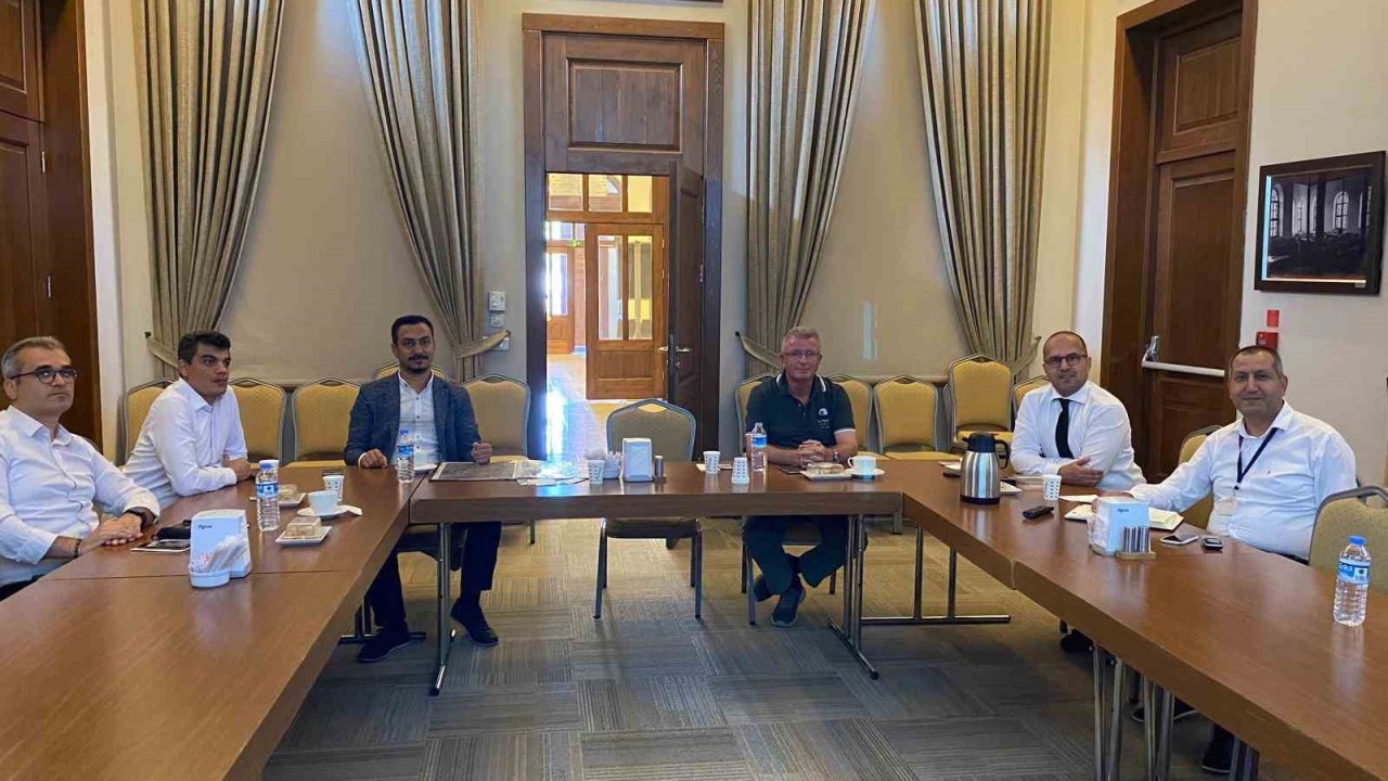 Büyükşehirden Acıbadem Hastanesi’nde ‘Kartal Kavşağı’ toplantısı