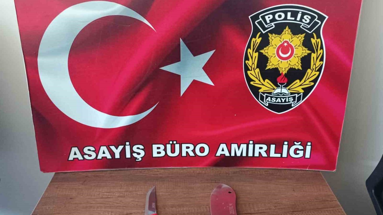 Yol verme kavgasında kamyon şoförüne satırla saldıran 2 şahıs tutuklandı