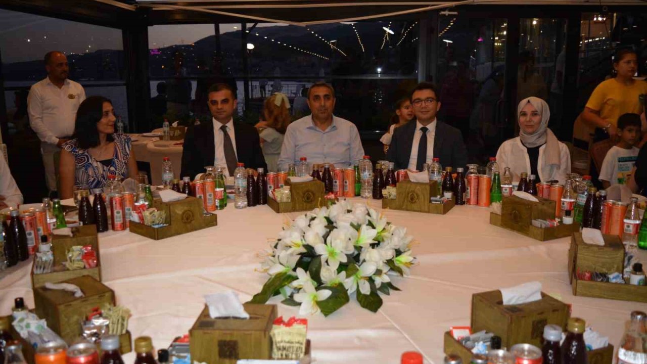 Silifke’de tayini çıkan hakim ve savcılar için veda etkinliği düzenledi