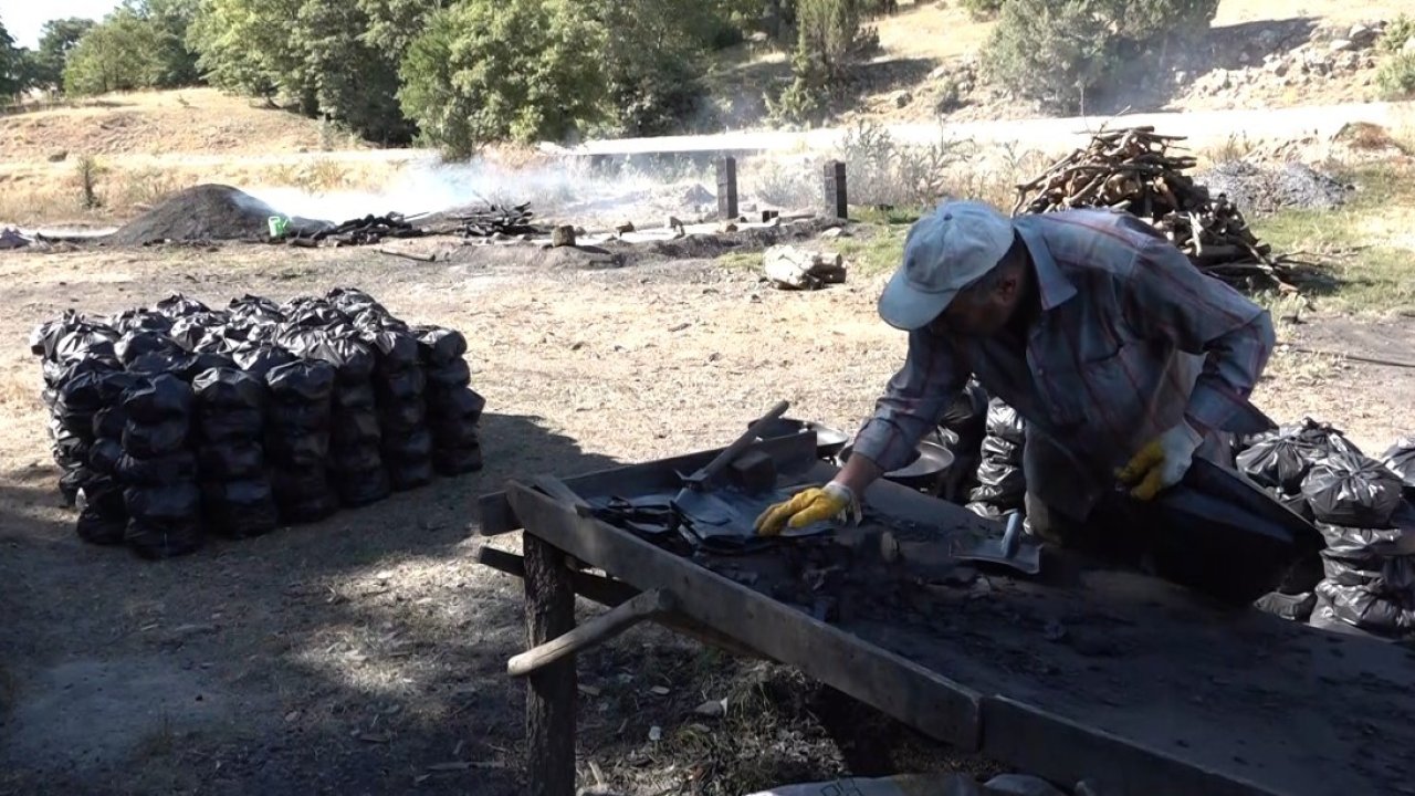 Yılın 5 ayı kömürün başında yatıp kalkıyorlar