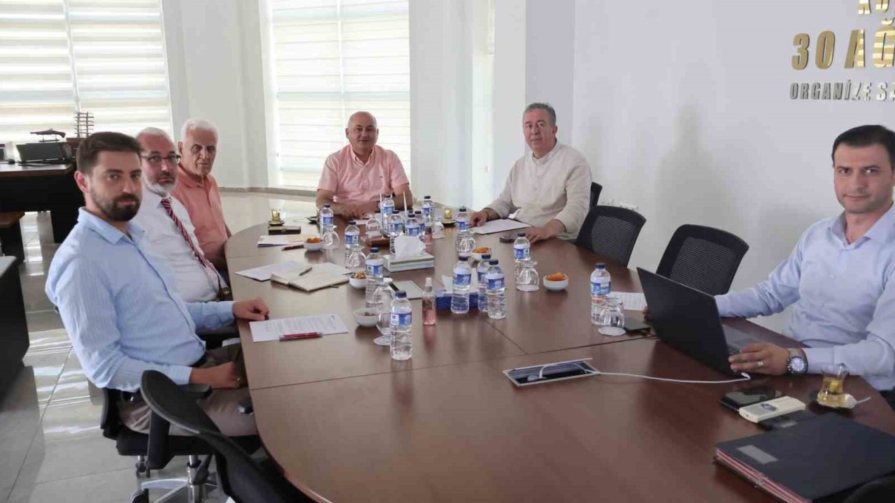 Kütahya’da 30 Ağustos OSB’de Yönetim Kurulu toplantısı