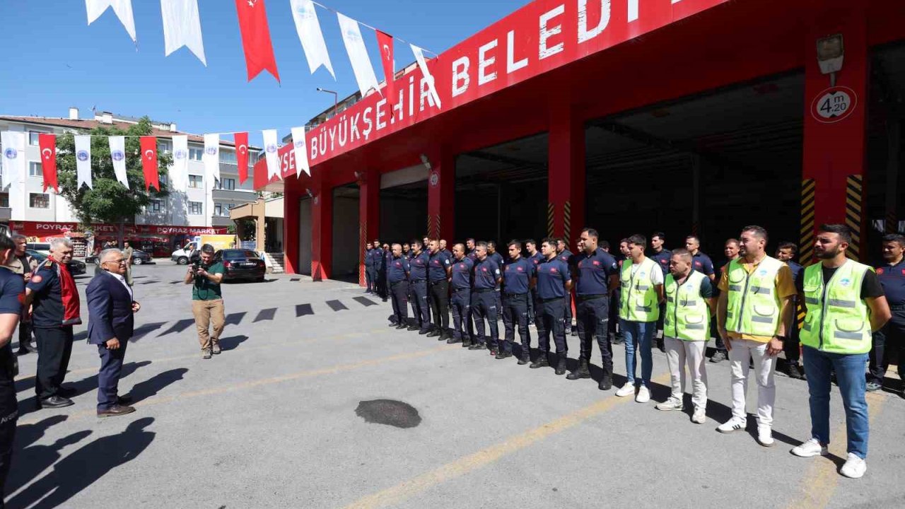 Başkan Büyükkılıç’tan itfaiye personeline: "İyi ki varsınız"