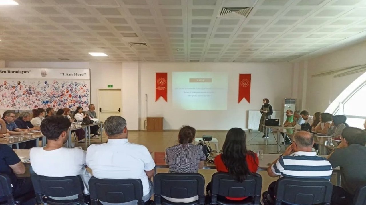 Kütahya Aile ve Sosyal Hizmetler İl Müdürlüğünden koordinasyon ve tanışma toplantısı