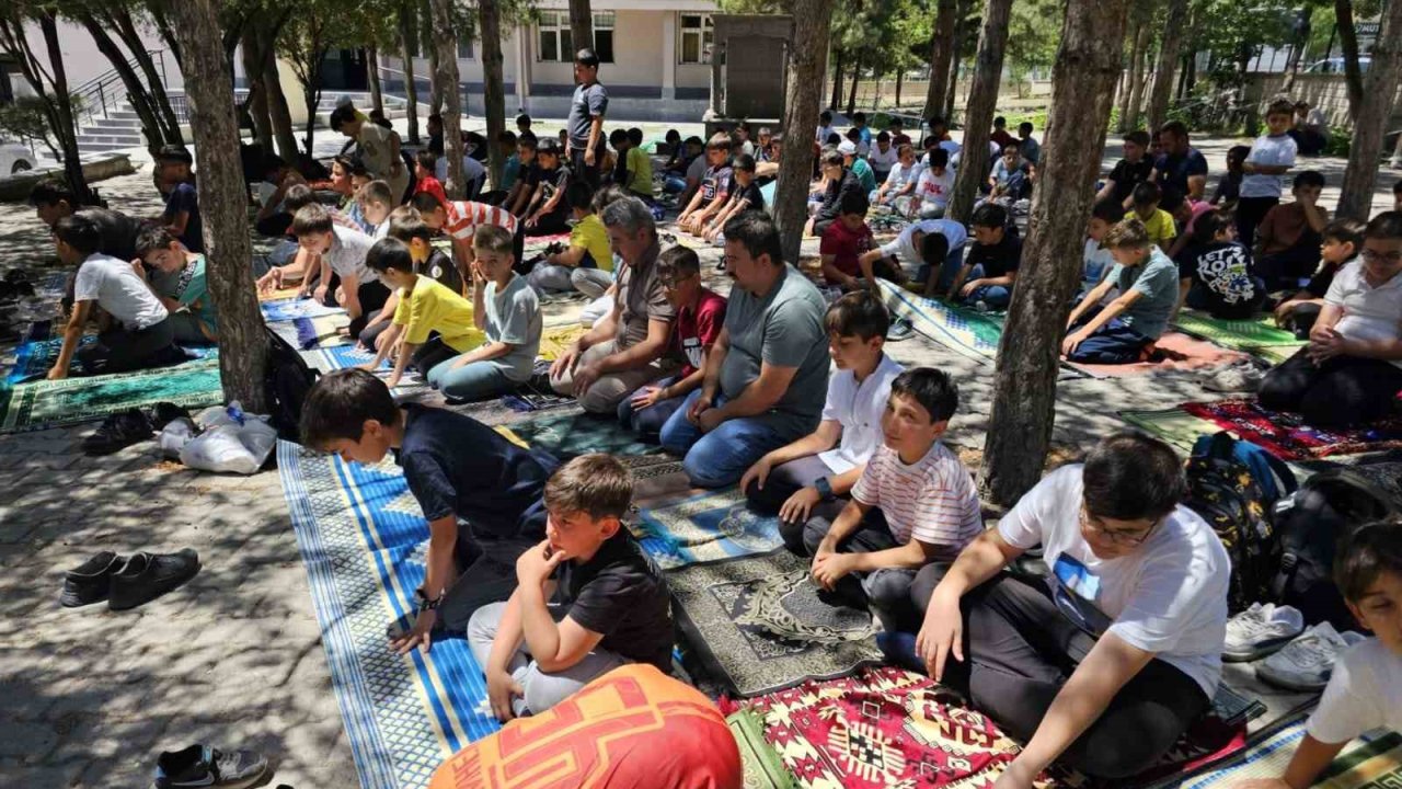 Develi’de Yaz Kur’an Kursları’nda büyük coşku var