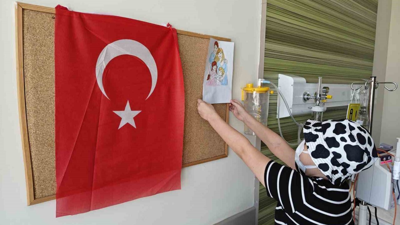 Lösemi hastası küçük çocuk, balonlarla taburcu oldu