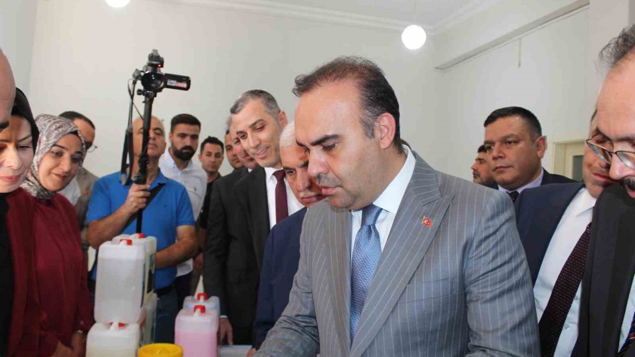 Sanayi ve Teknoloji Bakanı Kacır, Siirt’te iş insanlarıyla bir araya geldi