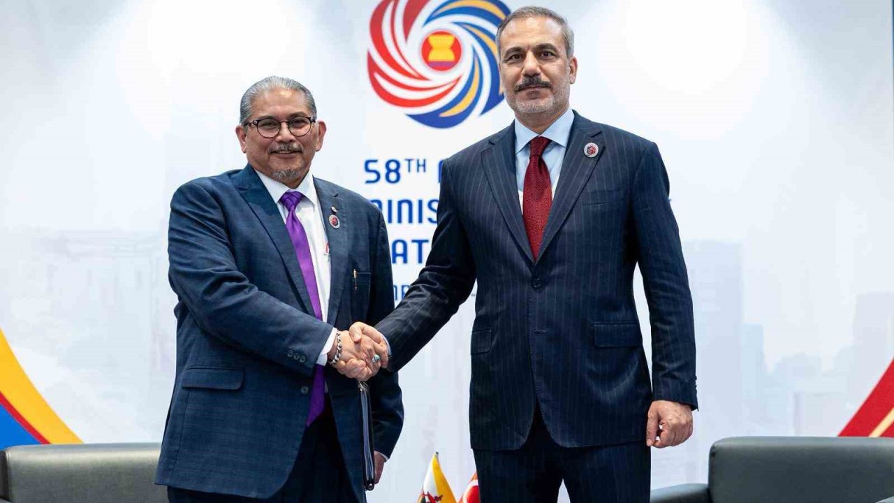 Dışişleri Bakanı Fidan, Brunei Darusselam Dışişleri İkinci Bakanı Erywan Yusof ile görüştü