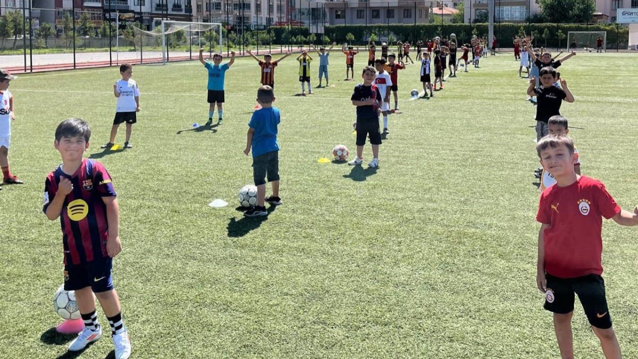 Develi’de Yaz Spor Okulları’na yoğun katılım