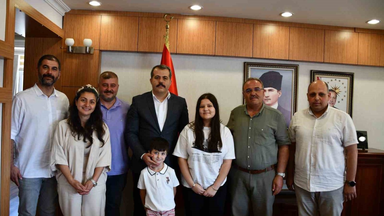 Vezirköprü’nün gururu: Asya Deniz Karakuş, LGS’de Türkiye birincisi oldu