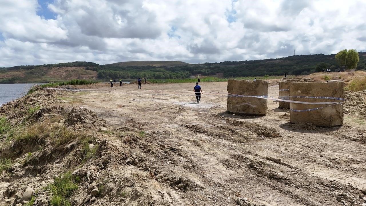 İBB’nin döküm sahası ilan ettiği gölü, Arnavutköy Belediyesi koruma altına aldı