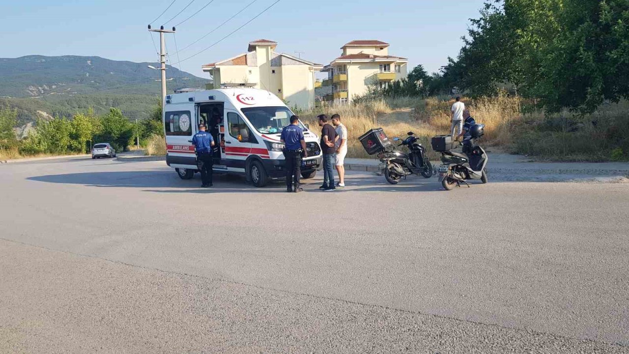 Karabük’te motosiklet devrildi: 2 yaralı