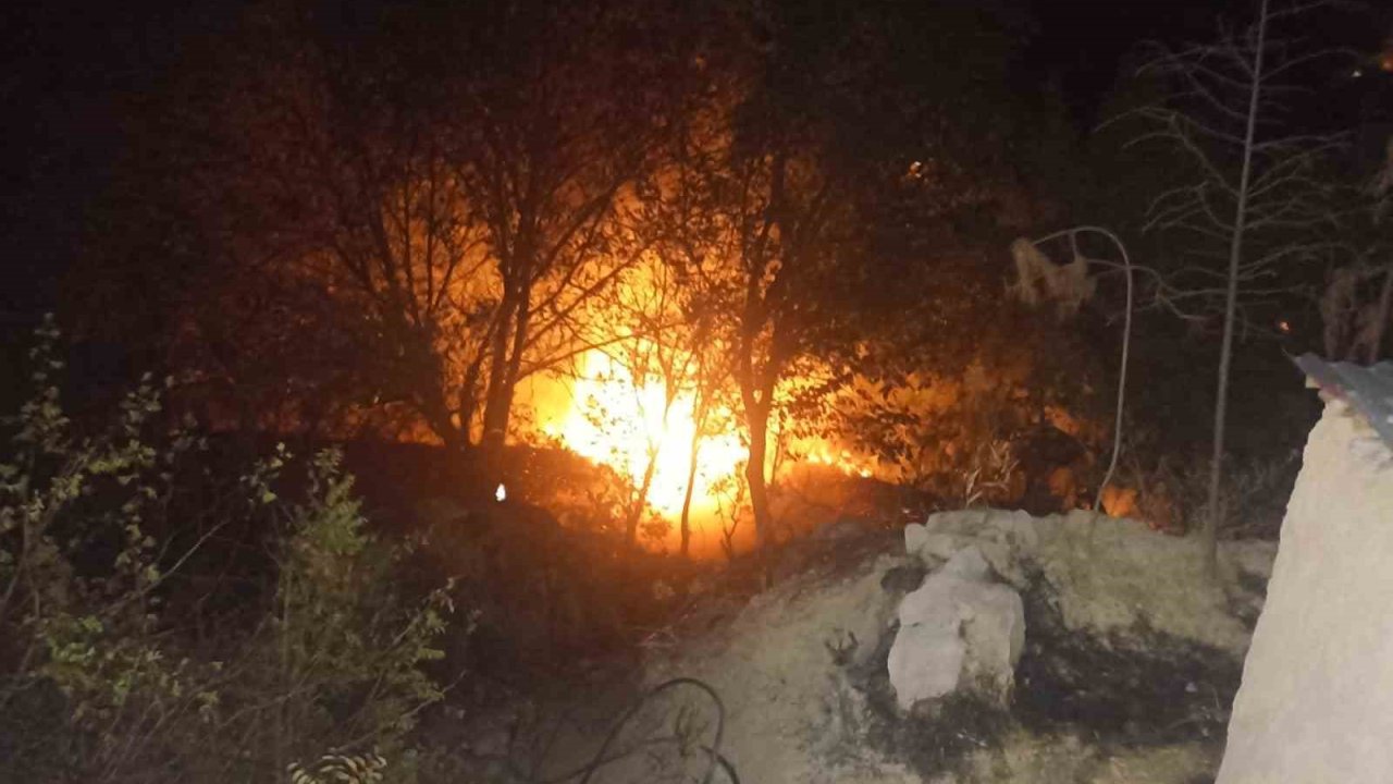 Malatya’da, bahçe yangını korkuttu