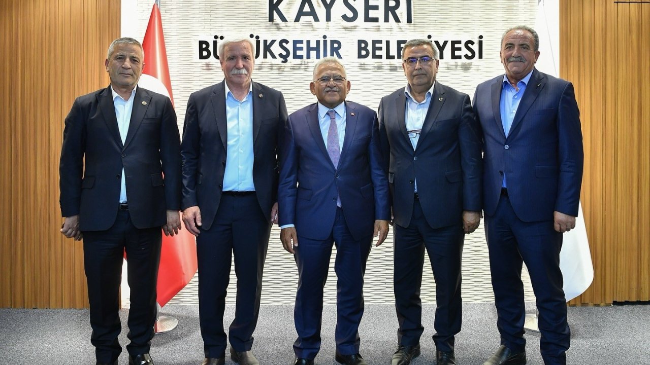 Başkan Büyükkılıç’tan 5 ilçe belediye başkanı ile ‘yatırım’ zirvesi