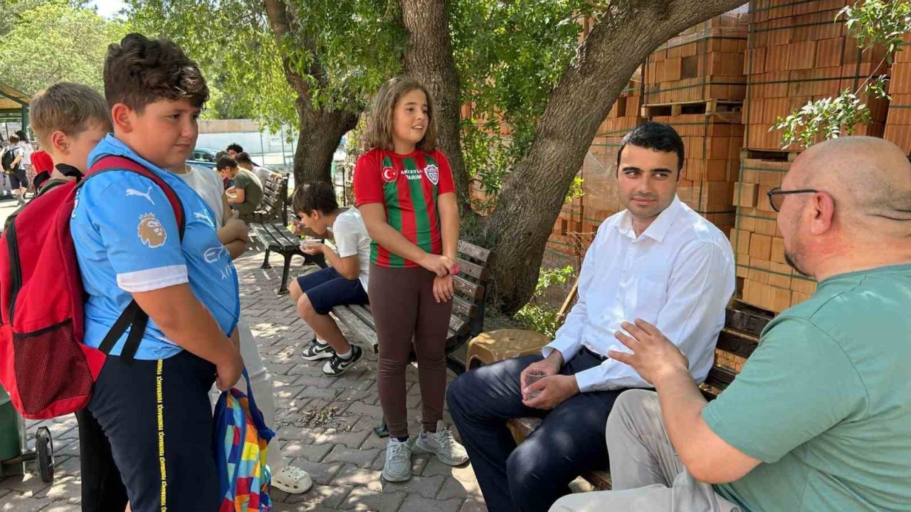 Yaz Kur’an kursu öğrencilerine aşure ikramı